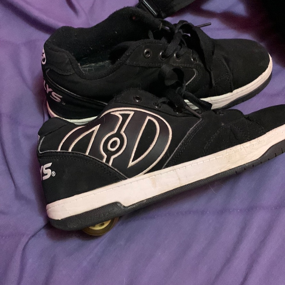 HEELYS